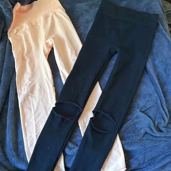 Bundle of 2 free people leggings - Picture 3 of 3